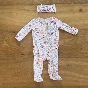 Caden Lane White Floral Footed One-Piece with Matching Headband 3-6 month